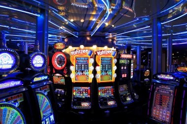 Live blackjack with real dealers Live blackjack table on one-hundred-eighty-eight